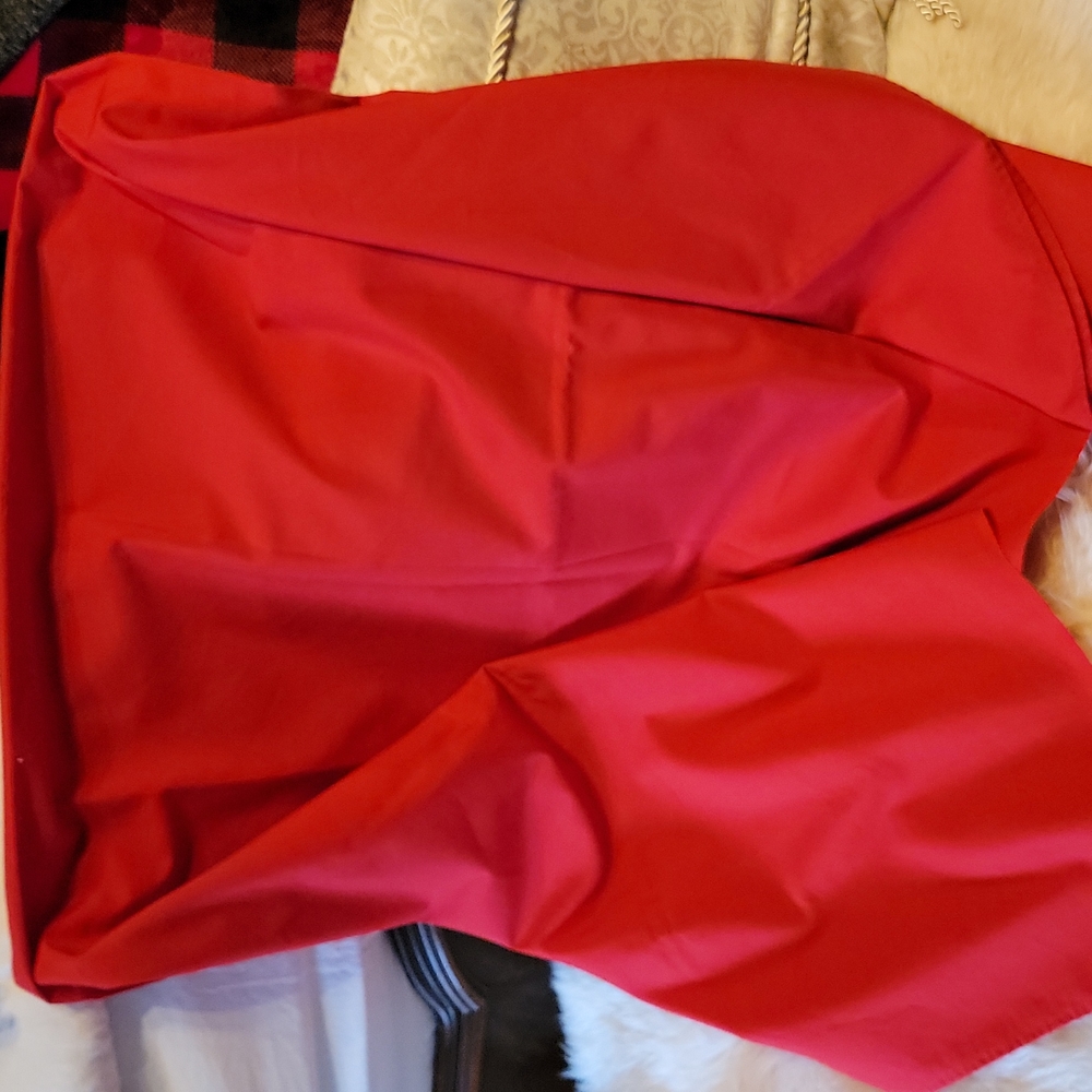 Festive Tablecloth - Picture 4 of 5